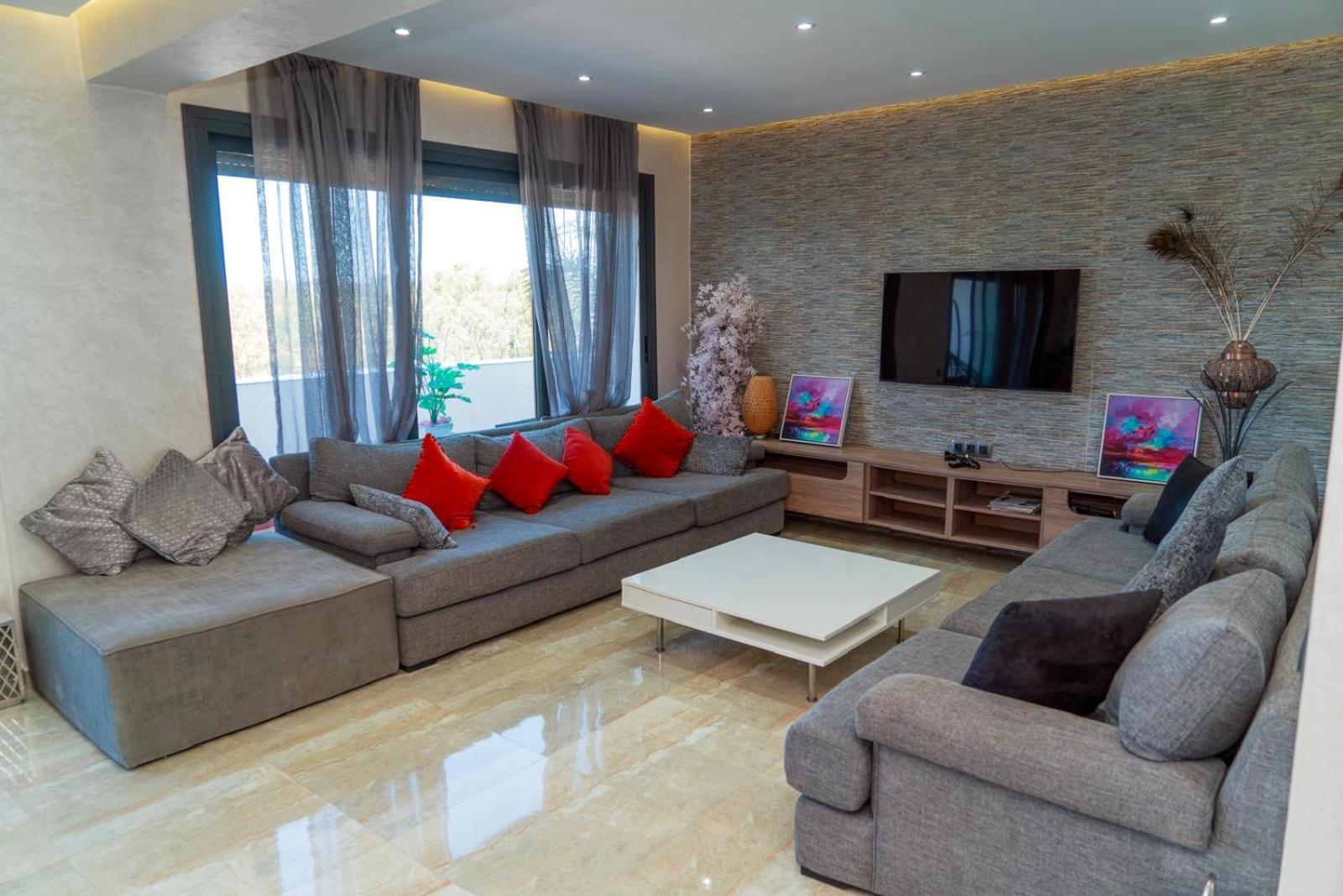 Luxury 3 Bedroom Panoramic Views In Hotspot With Fibre Optic Wifi And Netflix طنجة المظهر الخارجي الصورة